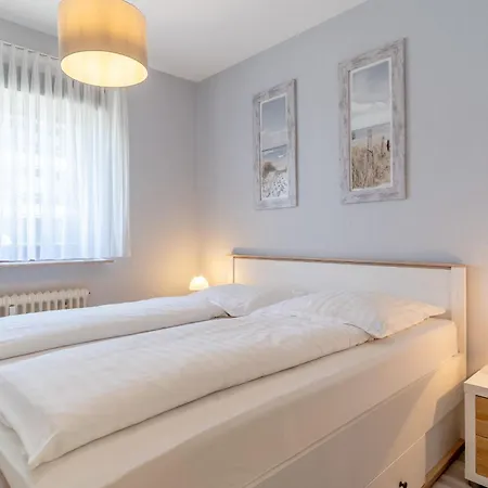 Haus Blinkfüer Whg 2 Apartamento *