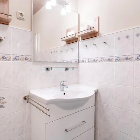 Haus Blinkfüer Whg 2 Apartamento *